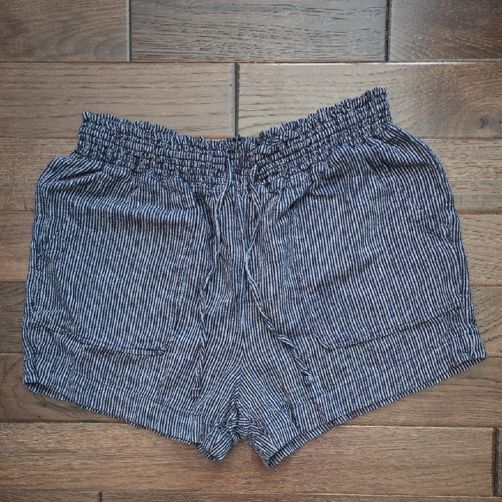 Time and Tru High Waist Black and White Shorts